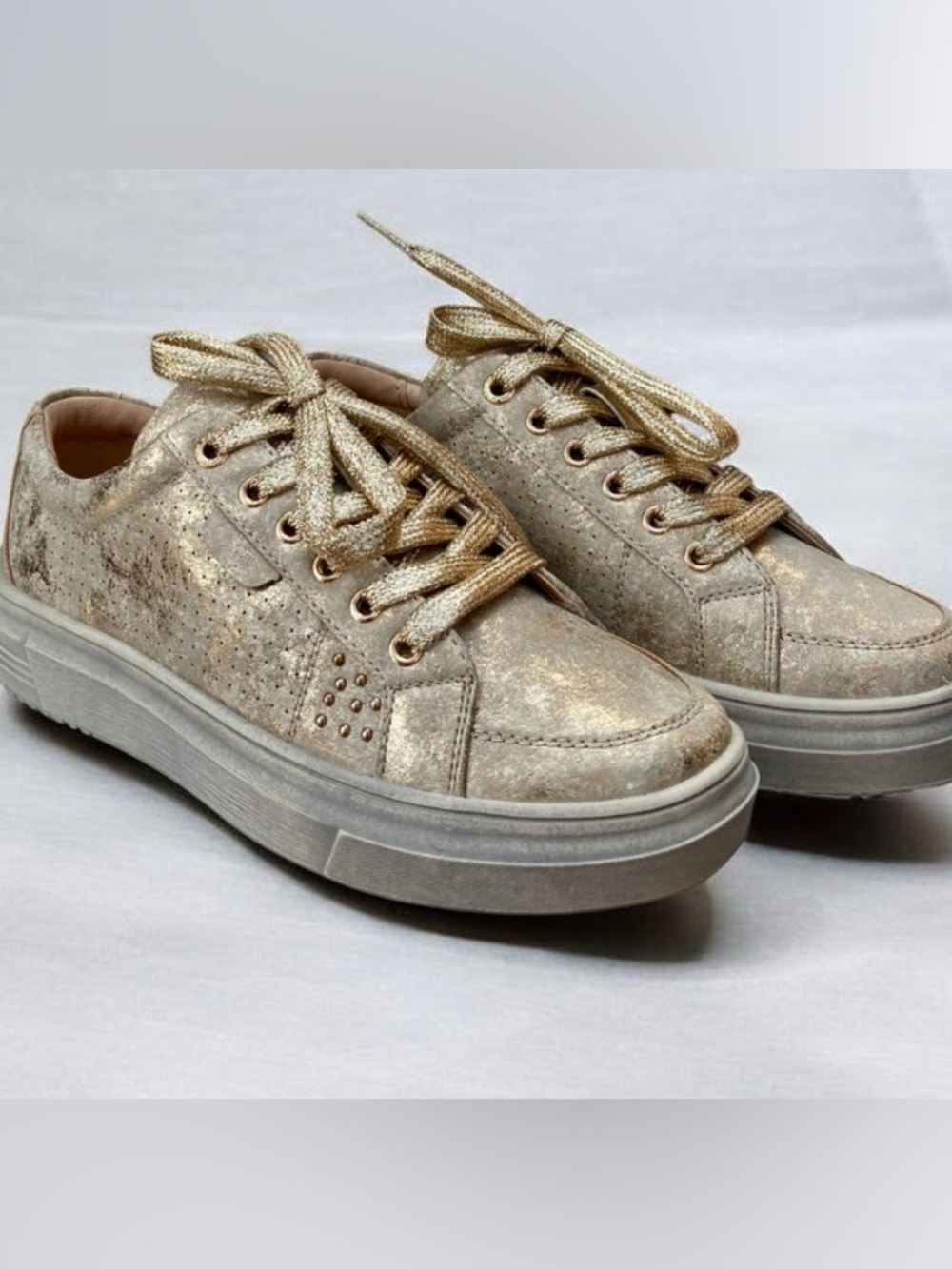 Corkys Down Time Sneaker Womens Oxford. Size 10